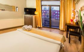 Hotel EOS